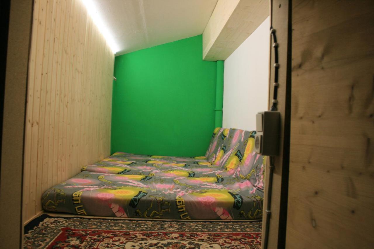 Krug'S Family Hostel Und Restaurant เวลไฮม์ อิน โอเบอร์บาเยิร์น ภายนอก รูปภาพ
